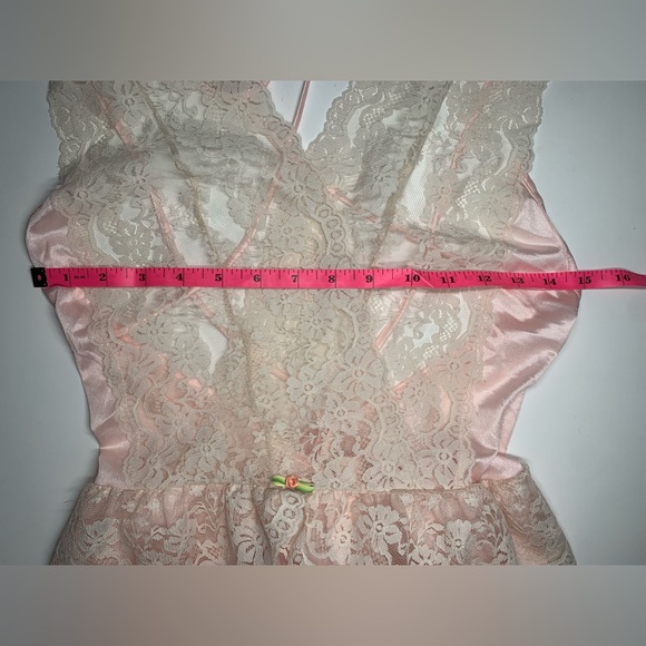 Vintage Lace Peplum Nightgown - Picture 4 of 9